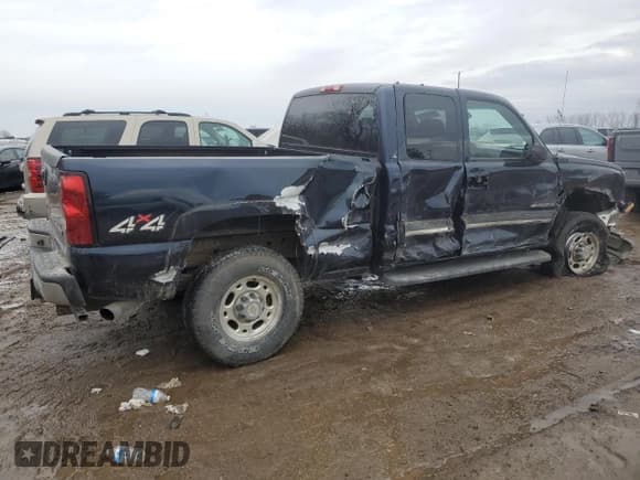 ✅ 2005 Chevrolet Silverado 2500HD LT • VIN: 1GCHK29U45E164019 • Лот: 85898244. Опубликован ранее на Copart с пробегом 124 911 миль. Бесплатный доступ к архиву аукционных продаж из США и подробный отчёт об истории автомобиля на DreamBid. Изображение 3.