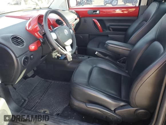 ✅ 2007 Volkswagen Beetle • VIN: 3VWRW31C37M514607 • Lot: 55757795. Listed on Copart with 45,366 mi. Free auction sales archive from the USA and detailed vehicle history report at DreamBid. Image 7.