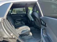 ✅ 2019 Audi Q8 Prestige • VIN: WA1CVAF15KD015619 • Лот: 61385145. Опубликован ранее на Copart с пробегом 141 503 миль. Бесплатный доступ к архиву аукционных продаж из США и подробный отчёт об истории автомобиля на DreamBid. Изображение 6.