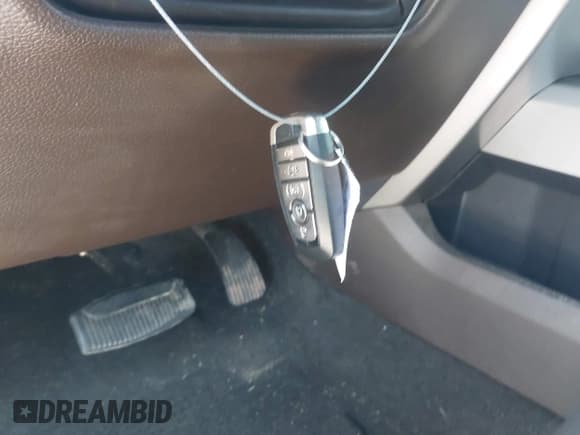 ✅ 2017 Ford F-250 Lariat • VIN: 1FT7W2BT4HEE93907 • Лот: 42835021. Опубликован ранее на IAAI с пробегом 125 644 миль. Бесплатный доступ к архиву аукционных продаж из США и подробный отчёт об истории автомобиля на DreamBid. Изображение 11.