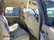 ✅ 2005 Chevrolet Avalanche LS • VIN: 3GNEC12Z55G271144 • Lot: 43633435. Listed on IAAI with 291,369 mi. Free auction sales archive from the USA and detailed vehicle history report at DreamBid. Image 8.