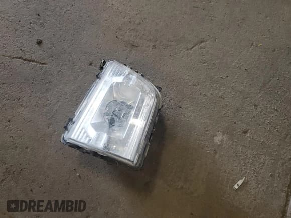 ✅ 2019 Chevrolet Silverado 1500 RST • VIN: 1GCRYEED0KZ348551 • Лот: 71456725. Опубликован ранее на Copart с пробегом 34 255 миль. Бесплатный доступ к архиву аукционных продаж из США и подробный отчёт об истории автомобиля на DreamBid. Изображение 12.