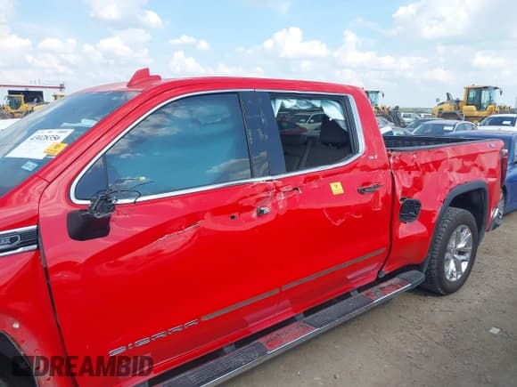 ✅ 2022 GMC Sierra 1500 SLT • VIN: 3GTU9DET8NG171017 • Лот: 43028356. Опубликован ранее на IAAI с пробегом Не указан. Бесплатный доступ к архиву аукционных продаж из США и подробный отчёт об истории автомобиля на DreamBid. Изображение 6.