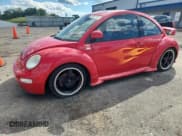 ✅ 2000 Volkswagen Beetle GLX • VIN: 3VWDD21C9YM430514 • Lot: 70367375. Wystawiony na Copart z przebiegiem 127 964 mil. Bezpłatny archiwum sprzedaży aukcyjnych z USA i szczegółowy raport historii pojazdu na DreamBid. Zdjęcie 1.