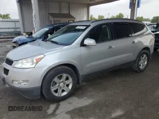 ✅ 2010 Chevrolet Traverse 2LT • VIN: 1GNLRGED9AJ208517 • Lot: 69244185. Wystawiony na Copart z przebiegiem 184 035 mil. Bezpłatny archiwum sprzedaży aukcyjnych z USA i szczegółowy raport historii pojazdu na DreamBid. Zdjęcie 1.