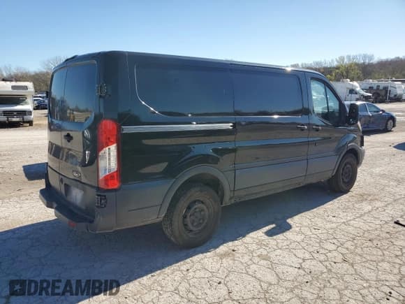 ✅ 2015 Ford Transit Cargo • VIN: 1FTNE1YM4FKB27383 • Lot: 80153074. Wystawiony na Copart z przebiegiem 228 321 mil. Bezpłatny archiwum sprzedaży aukcyjnych z USA i szczegółowy raport historii pojazdu na DreamBid. Zdjęcie 3.