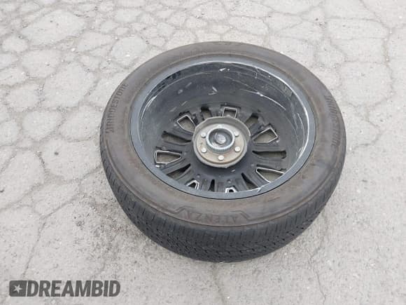 ✅ 2023 GMC Sierra 1500 Denali Ultimate • VIN: 1GTUUHEL2PZ298886 • Лот: 41976852. Опубликован ранее на IAAI с пробегом 15 586 миль. Бесплатный доступ к архиву аукционных продаж из США и подробный отчёт об истории автомобиля на DreamBid. Изображение 12.