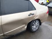 ✅ 2007 Honda Accord VP • VIN: 1HGCM55177A041988 • Lot: 41566083. Wystawiony na IAAI z przebiegiem 218 361 mil. Bezpłatny archiwum sprzedaży aukcyjnych z USA i szczegółowy raport historii pojazdu na DreamBid. Zdjęcie 6.