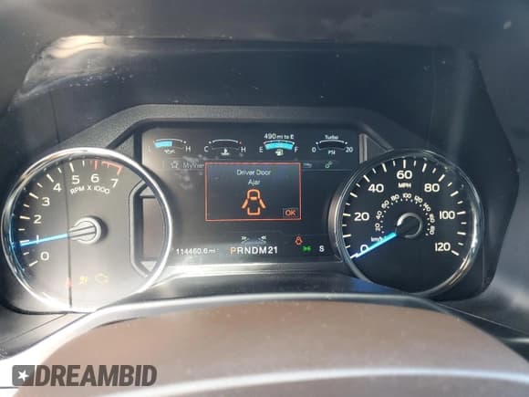 ✅ 2015 Ford F-150 XLT • VIN: 1FTEW1EG2FFB82421 • Lot: 56160785. Listed on Copart with 114,460 mi. Free auction sales archive from the USA and detailed vehicle history report at DreamBid. Image 9.