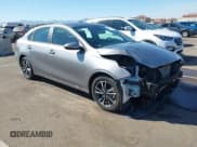 ✅ 2024 Kia Forte LXS • VIN: 3KPF24AD9RE800197 • Lot: 43585078. Wystawiony na IAAI z przebiegiem 31 325 mil. Bezpłatny archiwum sprzedaży aukcyjnych z USA i szczegółowy raport historii pojazdu na DreamBid. Zdjęcie 1.