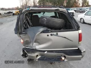 ✅ 2005 Chevrolet Blazer • VIN: 1GNCS18X95K101748 • Lot: 85009744. Wystawiony na Copart z przebiegiem 265 649 mil. Bezpłatny archiwum sprzedaży aukcyjnych z USA i szczegółowy raport historii pojazdu na DreamBid. Zdjęcie 6.