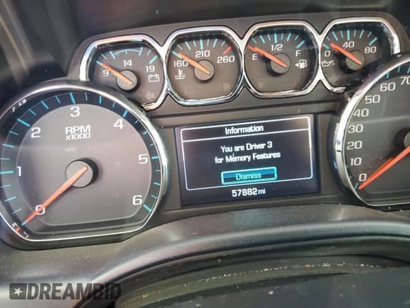 ✅ 2018 GMC Sierra 1500 SLT • VIN: 3GTU2NEC1JG137599 • Lot: 75127113. Wystawiony na Copart z przebiegiem 57 882 mil. Bezpłatny archiwum sprzedaży aukcyjnych z USA i szczegółowy raport historii pojazdu na DreamBid. Zdjęcie 9.