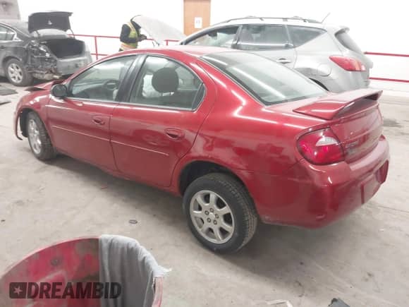 2005 Dodge Neon SXT z VIN 1B3ES56C45D259395, wystawiony jako IAAI lot #41636025 z przebiegiem 94 989 mil mil oraz . Historia ofert i sprzedaży dostępna na DreamBid. Obrazek 3.