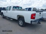✅ 2009 Chevrolet Silverado 2500HD Work Truck • VIN: 1GCHC49K79E156509 • Lot: 42566650. Wystawiony na IAAI z przebiegiem 218 736 mil. Bezpłatny archiwum sprzedaży aukcyjnych z USA i szczegółowy raport historii pojazdu na DreamBid. Zdjęcie 3.