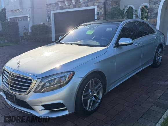 ✅ 2016 Mercedes-Benz S 550 • VIN: WDDUG8FB3GA233517 • Lot: 92124525. Listed on Copart with 60,495 mi. Free auction sales archive from the USA and detailed vehicle history report at DreamBid. Image 2.