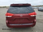 ✅ 2011 Toyota Sienna XLE • VIN: 5TDYK3DC8BS136489 • Лот: 85425445. Опубликован ранее на Copart с пробегом 211 178 миль. Бесплатный доступ к архиву аукционных продаж из США и подробный отчёт об истории автомобиля на DreamBid. Изображение 6.
