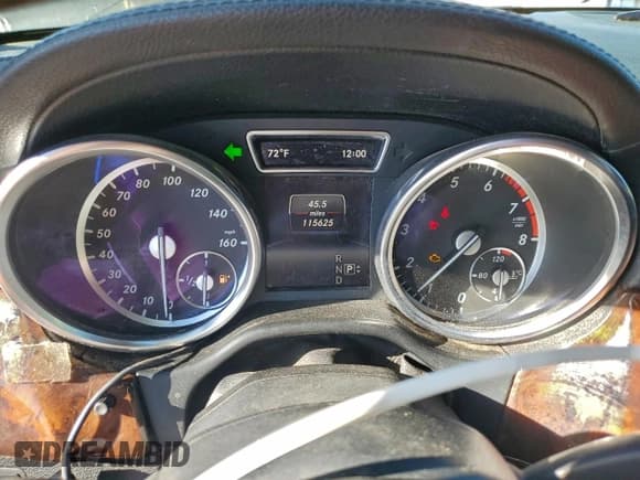 ✅ 2014 Mercedes-Benz GL 550 • VIN: 4JGDF7DE5EA350171 • Lot: 92241225. Listed on Copart with 115,625 mi. Free auction sales archive from the USA and detailed vehicle history report at DreamBid. Image 9.