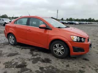 2012 Chevrolet Sonic LT z VIN 1G1JC5SH3C4171861, wystawiony jako Copart lot #71653174 z przebiegiem 169 648 mil mil oraz Szkoda całkowita • Salvage title. Historia ofert i sprzedaży dostępna na DreamBid. Obrazek 4.