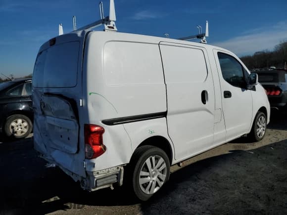 ✅ 2018 Nissan NV200 S • VIN: 3N6CM0KN4JK696234 • Lot: 71793662. Wystawiony na Copart z przebiegiem 132 054 mil. Bezpłatny archiwum sprzedaży aukcyjnych z USA i szczegółowy raport historii pojazdu na DreamBid. Zdjęcie 3.