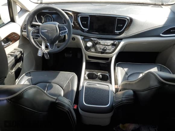 ✅ 2023 Chrysler Pacifica Limited • VIN: 2C4RC1GG3PR516814 • Lot: 80199225. Listed on Copart with 93,383 mi. Free auction sales archive from the USA and detailed vehicle history report at DreamBid. Image 8.