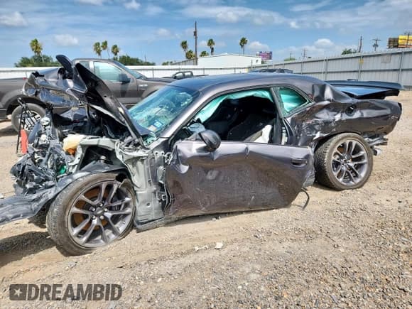 ✅ 2023 Dodge Challenger R/T Scat Pack Widebody • VIN: 2C3CDZFJ6PH614924 • Lot: 64489705. Wystawiony na Copart z przebiegiem Nie podano. Bezpłatny archiwum sprzedaży aukcyjnych z USA i szczegółowy raport historii pojazdu na DreamBid. Zdjęcie 1.