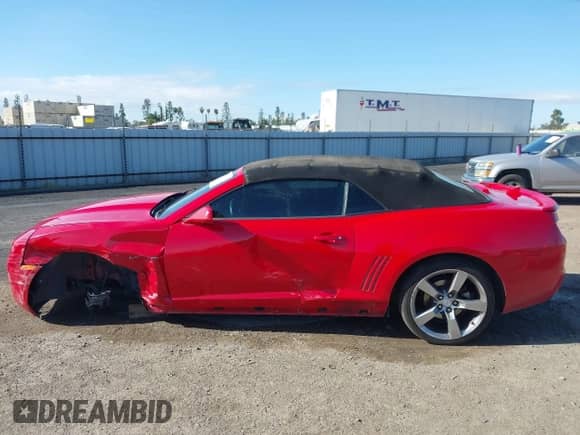 2011 Chevrolet Camaro 2LT with VIN 2G1FC3DD8B9206989, listed as a IAAI auction lot 43373874 with 121,266 mi miles and . Bid and sale history available at DreamBid. Image 15.