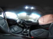 ✅ 2017 Hyundai Ioniq Limited • VIN: KMHC05LC1HU028776 • Lot: 41600718. Wystawiony na IAAI z przebiegiem 113 148 mil. Bezpłatny archiwum sprzedaży aukcyjnych z USA i szczegółowy raport historii pojazdu na DreamBid. Zdjęcie 19.