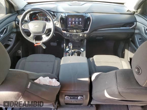 ✅ 2020 Chevrolet Traverse LT Cloth • VIN: 1GNERGKW8LJ198631 • Lot: 90979645. Listed on Copart with 134,662 mi. Free auction sales archive from the USA and detailed vehicle history report at DreamBid. Image 8.