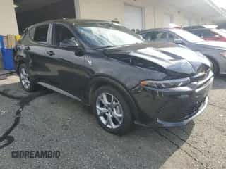 ✅ 2024 Dodge Hornet R/T • VIN: ZACPDFCW8R3A33459 • Lot: 71017705. Wystawiony na Copart z przebiegiem 38 040 mil mil. Skorzystaj z bezpłatnego archiwum sprzedaży aukcyjnych z USA i zobacz szczegółowy raport historii pojazdu na DreamBid. Zdjęcie 4.