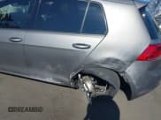 ✅ 2016 Volkswagen Golf SE • VIN: WVWKP7AUXGW916092 • Lot: 43524311. Wystawiony na IAAI z przebiegiem 37 423 mil. Bezpłatny archiwum sprzedaży aukcyjnych z USA i szczegółowy raport historii pojazdu na DreamBid. Zdjęcie 6.