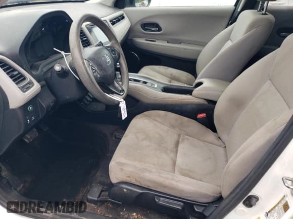 ✅ 2016 Honda HR-V EX • VIN: 3CZRU6H57GM746364 • Лот: 91113585. Опубликован ранее на Copart с пробегом 100 470 миль. Бесплатный доступ к архиву аукционных продаж из США и подробный отчёт об истории автомобиля на DreamBid. Изображение 7.