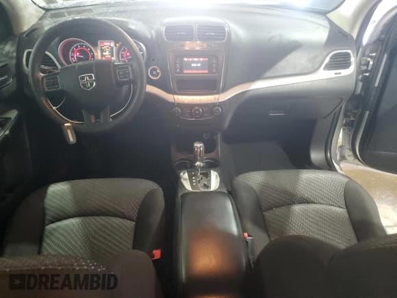 ✅ 2014 Dodge Journey American Value • VIN: 3C4PDCAB8ET263660 • Lot: 70857035. Wystawiony na Copart z przebiegiem 139 278 mil. Bezpłatny archiwum sprzedaży aukcyjnych z USA i szczegółowy raport historii pojazdu na DreamBid. Zdjęcie 8.