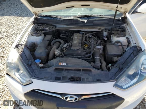 ✅ 2013 Hyundai Genesis Coupe 2.0T • VIN: KMHHT6KD8DU083460 • Lot: 57957635. Wystawiony na Copart z przebiegiem 166 354 mil. Bezpłatny archiwum sprzedaży aukcyjnych z USA i szczegółowy raport historii pojazdu na DreamBid. Zdjęcie 11.