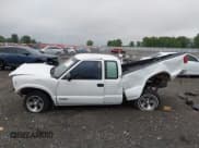 ✅ 2002 Chevrolet S-10 • VIN: 1GCCS19WX28188728 • Лот: 42337500. Опубликован ранее на IAAI с пробегом 305 227 миль. Бесплатный доступ к архиву аукционных продаж из США и подробный отчёт об истории автомобиля на DreamBid. Изображение 15.