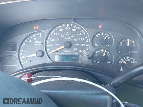 ✅ 2002 GMC Sierra 1500 SLE • VIN: 2GTEK19T121328716 • Lot: 43662886. Wystawiony na IAAI z przebiegiem 273 288 mil. Bezpłatny archiwum sprzedaży aukcyjnych z USA i szczegółowy raport historii pojazdu na DreamBid. Zdjęcie 7.