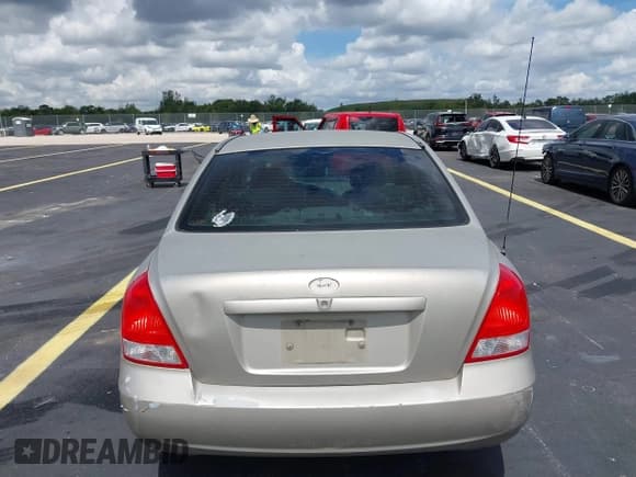 ✅ 2003 Hyundai Elantra GLS • VIN: KMHDN45D83U690935 • Lot: 42714939. Wystawiony na IAAI z przebiegiem 147 243 mil. Bezpłatny archiwum sprzedaży aukcyjnych z USA i szczegółowy raport historii pojazdu na DreamBid. Zdjęcie 16.