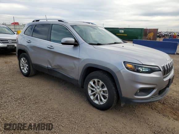 ✅ 2019 Jeep Cherokee Latitude • VIN: 1C4PJMCXXKD155579 • Lot: 81691545. Wystawiony na Copart z przebiegiem 65 186 mil. Bezpłatny archiwum sprzedaży aukcyjnych z USA i szczegółowy raport historii pojazdu na DreamBid. Zdjęcie 4.