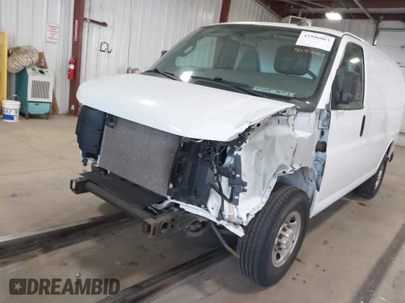 ✅ 2018 Chevrolet Express Cargo • VIN: 1GCWGAFP6J1287713 • Lot: 42946863. Listed on IAAI with 40,378 mi. Free auction sales archive from the USA and detailed vehicle history report at DreamBid. Image 6.