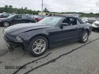 2014 Ford Mustang V6 с VIN 1ZVBP8EM8E5322844, выставлен на аукционе Copart как лот 72054755 с пробегом 158 015 миль миль и Списание • Salvage title. История ставок и продаж доступна на DreamBid. Изображение 1.