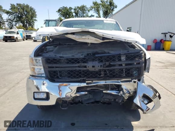 ✅ 2012 Chevrolet Silverado 2500HD LT • VIN: 1GC1KXC8XCF240442 • Лот: 60164155. Опубликован ранее на Copart с пробегом 99 920 миль. Бесплатный доступ к архиву аукционных продаж из США и подробный отчёт об истории автомобиля на DreamBid. Изображение 5.