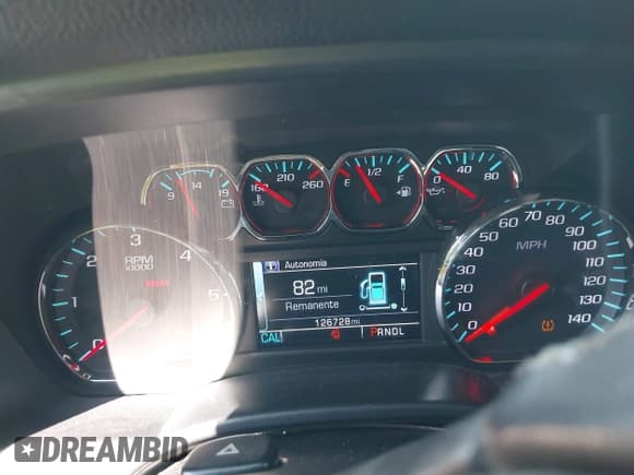 ✅ 2019 Chevrolet Silverado 1500 LT • VIN: 2GCRCPEC2K1114499 • Lot: 43338926. Wystawiony na IAAI z przebiegiem 126 728 mil. Bezpłatny archiwum sprzedaży aukcyjnych z USA i szczegółowy raport historii pojazdu na DreamBid. Zdjęcie 7.