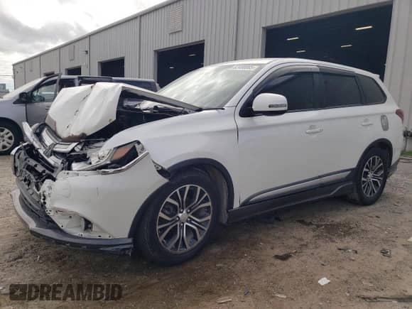 2016 Mitsubishi Outlander SE с VIN JA4AD3A31GZ020468, выставлен на аукционе Copart как лот 82480085 с пробегом 139 859 миль миль и Чистый • Clean title. История ставок и продаж доступна на DreamBid. Изображение 1.