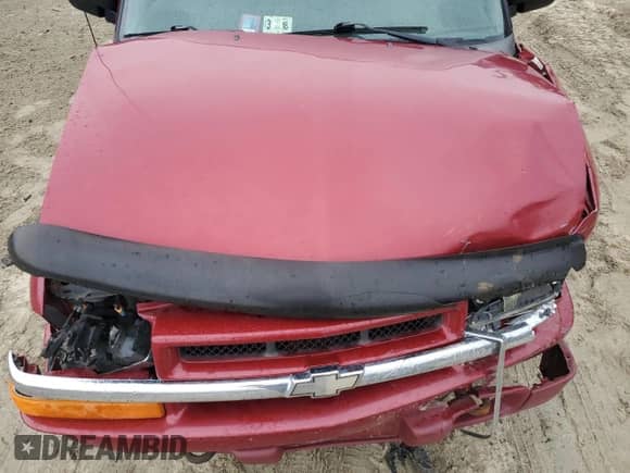 2003 Chevrolet Blazer LS z VIN 1GNDT13X43K143038, wystawiony jako Copart lot #81224304 z przebiegiem 245 877 mil mil oraz Nie do naprawy • Non repairable. Historia ofert i sprzedaży dostępna na DreamBid. Obrazek 13.