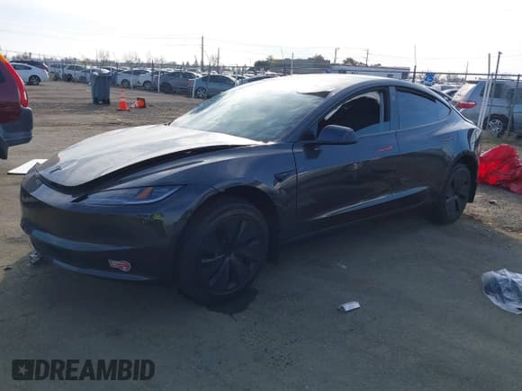 ✅ 2024 Tesla Model 3 • VIN: 5YJ3E1EA9RF828939 • Lot: 41422401. Wystawiony na IAAI z przebiegiem 4 953 mil. Bezpłatny archiwum sprzedaży aukcyjnych z USA i szczegółowy raport historii pojazdu na DreamBid. Zdjęcie 16.