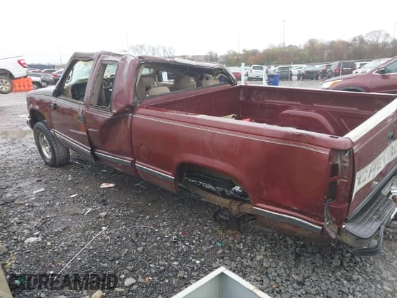 ✅ 1997 Chevrolet Silverado 1500 • VIN: 1GCEK19R4VE255266 • Лот: 43695240. Опубликован ранее на IAAI с пробегом 194 331 миль. Бесплатный доступ к архиву аукционных продаж из США и подробный отчёт об истории автомобиля на DreamBid. Изображение 15.