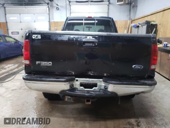 ✅ 2001 Ford F-350 XL • VIN: 3FTSW31F31MA26246 • Lot: 86389994. Listed on Copart with 297,732 mi. Free auction sales archive from the USA and detailed vehicle history report at DreamBid. Image 6.