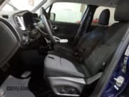 ✅ 2018 Jeep Renegade Latitude • VIN: ZACCJABB3JPJ26327 • Lot: 82475485. Wystawiony na Copart z przebiegiem 41 160 mil. Bezpłatny archiwum sprzedaży aukcyjnych z USA i szczegółowy raport historii pojazdu na DreamBid. Zdjęcie 7.