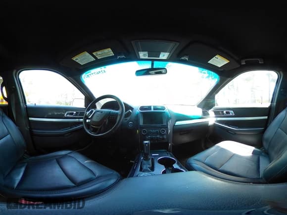 ✅ 2016 Ford Explorer XLT • VIN: 1FM5K8D81GGA39689 • Lot: 42567777. Wystawiony na IAAI z przebiegiem 242 806 mil. Bezpłatny archiwum sprzedaży aukcyjnych z USA i szczegółowy raport historii pojazdu na DreamBid. Zdjęcie 18.