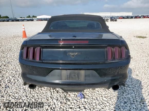 ✅ 2016 Ford Mustang EcoBoost Premium • VIN: 1FATP8UH9G5243929 • Лот: 70352405. Опубликован ранее на Copart с пробегом 163 895 миль. Бесплатный доступ к архиву аукционных продаж из США и подробный отчёт об истории автомобиля на DreamBid. Изображение 6.