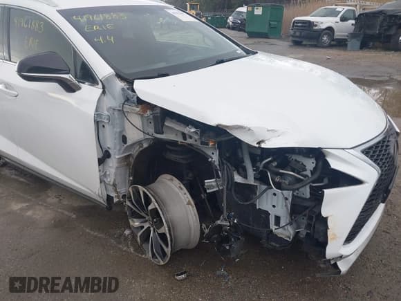 ✅ 2017 Lexus NX 200t • VIN: JTJBARBZ3H2110771 • Lot: 41961883. Wystawiony na IAAI z przebiegiem 62 240 mil. Bezpłatny archiwum sprzedaży aukcyjnych z USA i szczegółowy raport historii pojazdu na DreamBid. Zdjęcie 6.